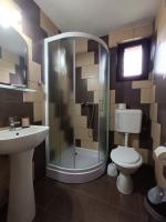 Cazare in Arieseni - CASA POIANA FLORILOR - Vartop - click aici, pentru marirea pozei